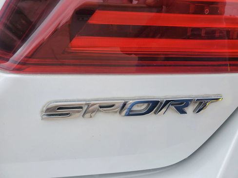 Used 2016 Honda Accord Sport image 14