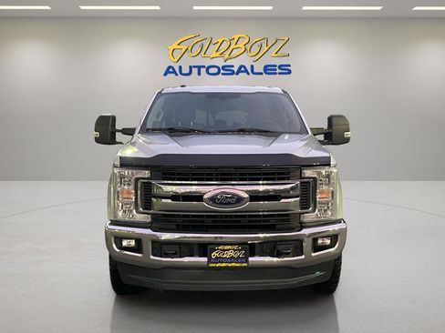 Used 2018 Ford F250 XLT w/ XLT Value Package image 9