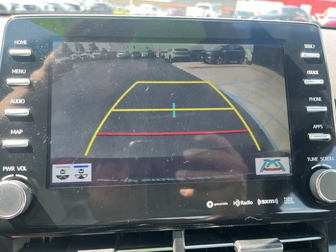 Used 2020 Toyota Avalon XLE w/ Moonroof Package FWD image 21