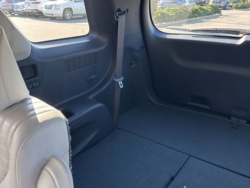 Used 2023 Hyundai Palisade Limited image 9