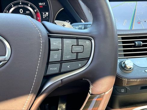 Used 2020 Lexus LS 500 w/ Interior Upgrade Package RWD image 19