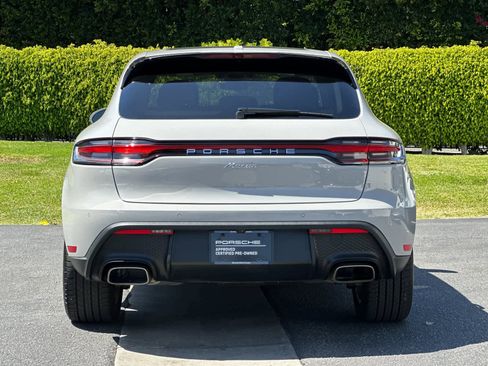 Certified 2025 Porsche Macan AWD/4WD image 7
