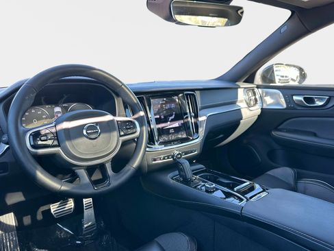 Used 2022 Volvo S60 T8 Polestar w/ Protection Package Premier image 15