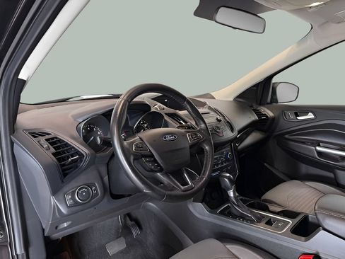 Used 2018 Ford Escape SE w/ SE Sport Appearance Package FWD image 13