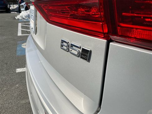 Used 2024 Volvo XC60 B5 Core image 17
