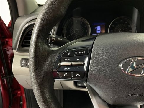 Used 2020 Hyundai Elantra SEL image 23
