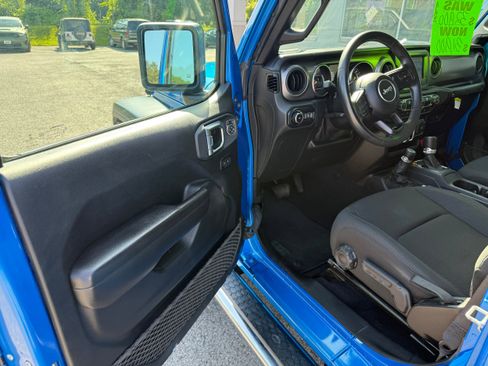 Certified 2021 Jeep Wrangler Unlimited Sport image 13
