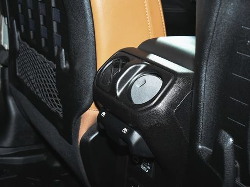 Used 2020 Jeep Gladiator Rubicon w/ Dual Top Group AWD/4WD image 42