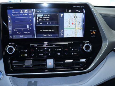 Used 2021 Toyota Highlander Platinum AWD/4WD image 20
