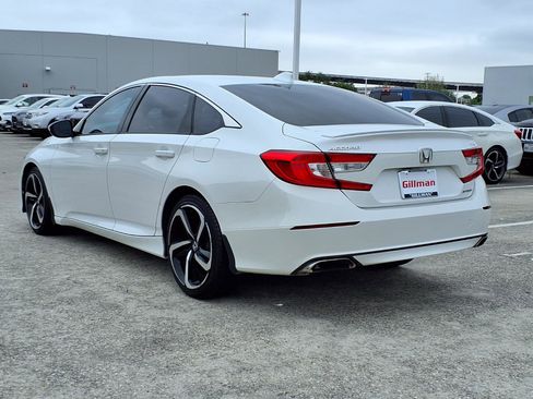 Used 2019 Honda Accord Sport image 3