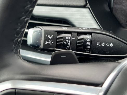 Used 2024 GMC Acadia Elevation image 35