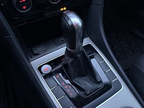 Used 2020 Volkswagen Passat 2.0T SE image 30