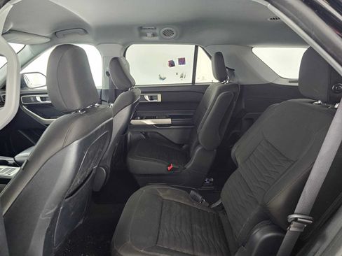 Used 2020 Ford Explorer XLT RWD image 18