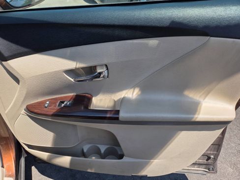 Used 2013 Toyota Venza XLE image 14