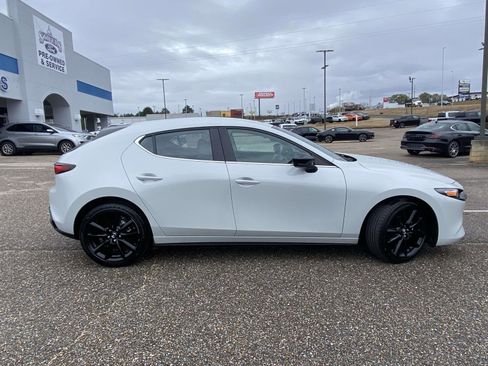 Used 2024 MAZDA MAZDA3 s image 8