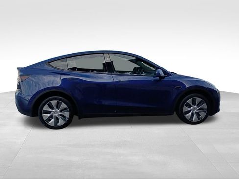 Used 2023 Tesla Model Y Long Range image 6