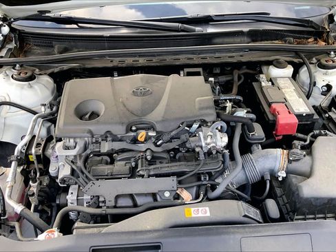 Used 2024 Toyota Camry LE AWD/4WD image 32
