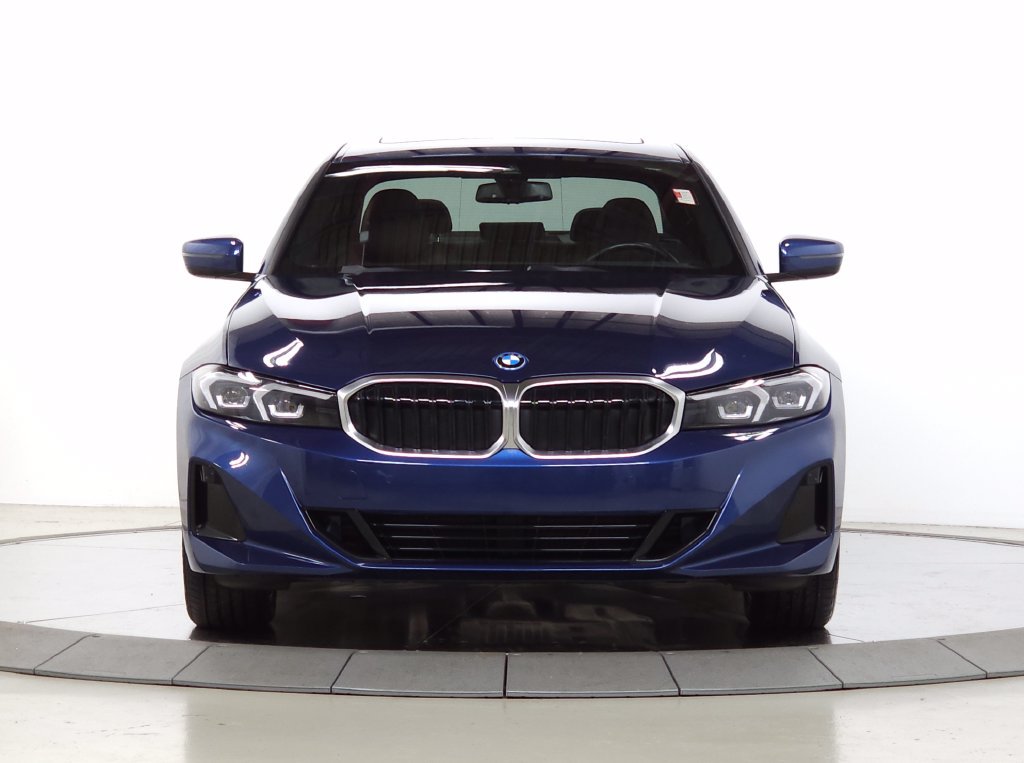 Used 2023 BMW 330e xDrive w/ Premium Package AWD/4WD image 2