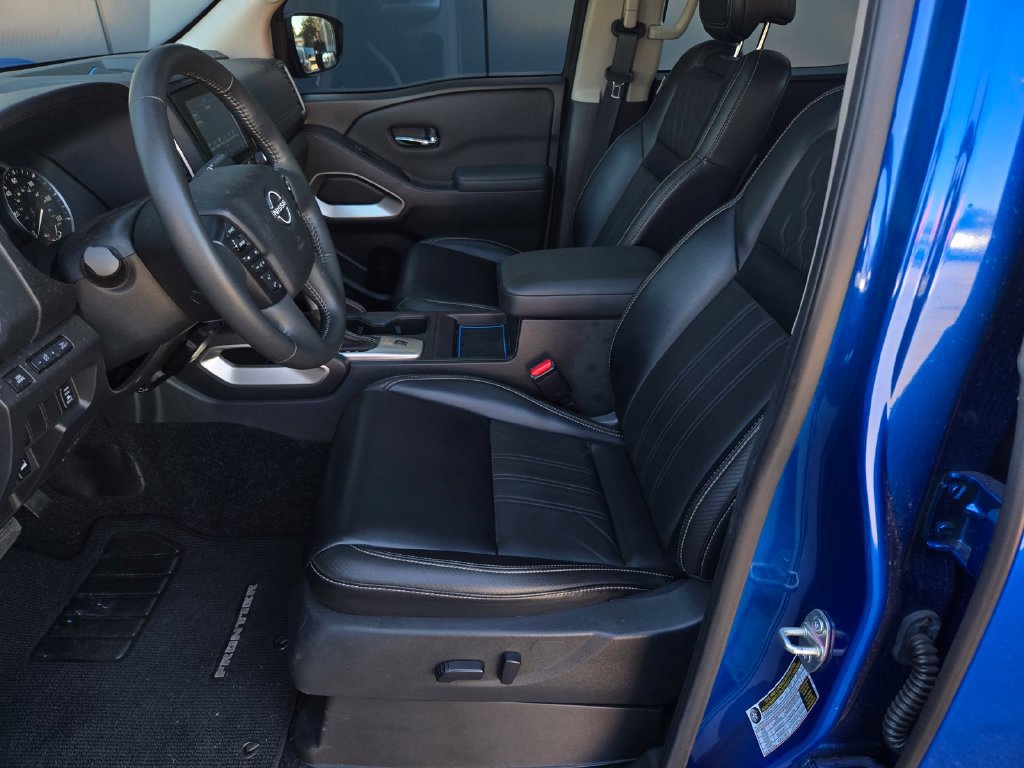 Used 2024 Nissan Frontier SL w/ Technology Package AWD/4WD image 17