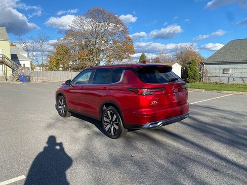New 2025 Mitsubishi Outlander SE image 8