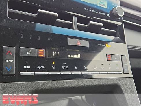 Used 2022 Toyota Avalon XSE w/ Protection Package (TMS) image 9