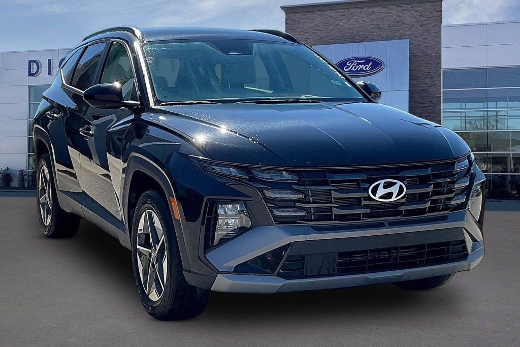 Used 2025 Hyundai Tucson SEL AWD/4WD image 1