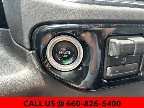 Used 2024 Chevrolet Silverado 1500 ZR2 w/ Technology Package AWD/4WD image 26