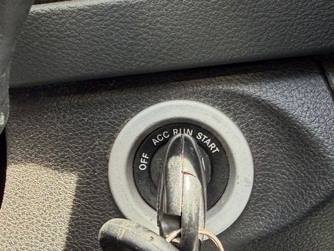Used 2014 RAM 1500 Express AWD/4WD image 22