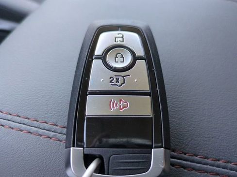 New 2026 Ford Explorer Active RWD image 32