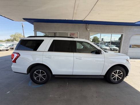 Used 2021 Ford Expedition XL AWD/4WD image 9