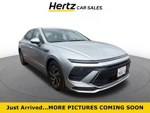 Used 2026 Hyundai Sonata Blue FWD image 1