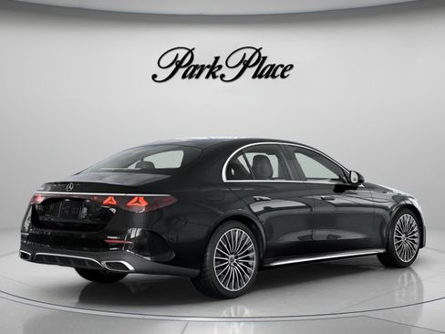 Used 2026 Mercedes-Benz E 350 Sedan image 21