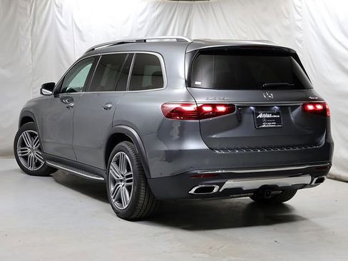 Certified 2026 Mercedes-Benz GLS 450 4MATIC image 9