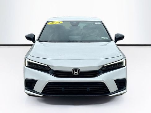 Used 2024 Honda Civic Sport image 2