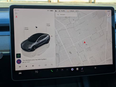 Used 2023 Tesla Model 3 Standard Range image 21