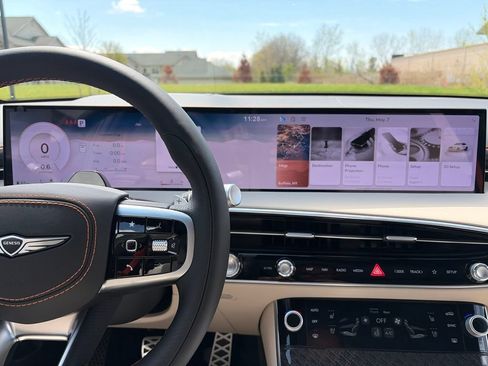 New 2026 Genesis GV70 3.5T Sport Prestige AWD/4WD image 18