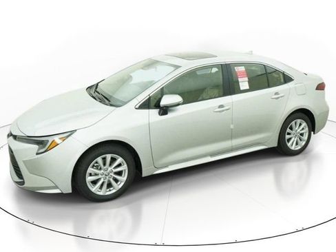 New 2026 Toyota Corolla Hybrid Sedan FWD image 2
