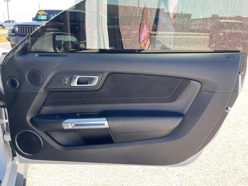 Used 2022 Ford Mustang GT Premium w/ GT Performance Package RWD image 19