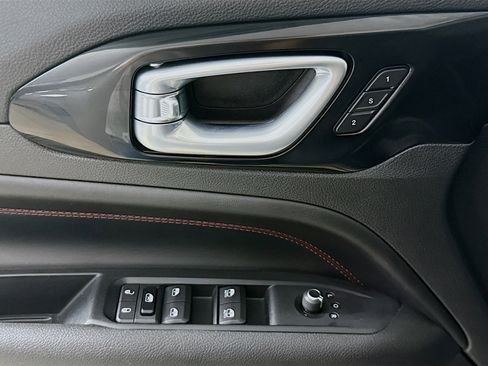 Used 2022 Jeep Compass Trailhawk w/ Trailhawk Elite Group AWD/4WD image 21