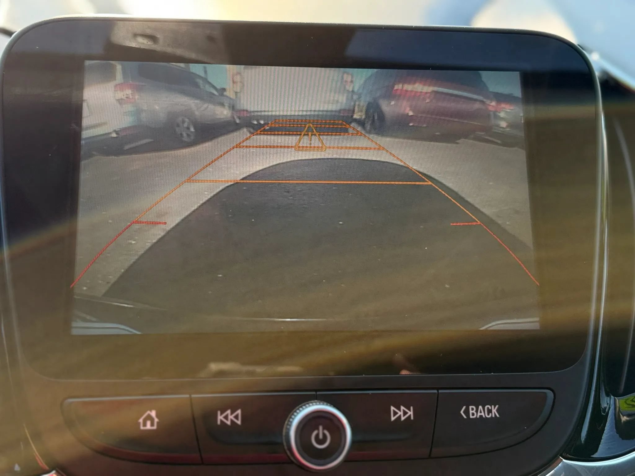 Used 2017 Chevrolet Volt Premier w/ Driver Confidence II Package FWD image 16