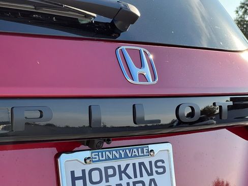 New 2026 Honda Pilot Sport image 6