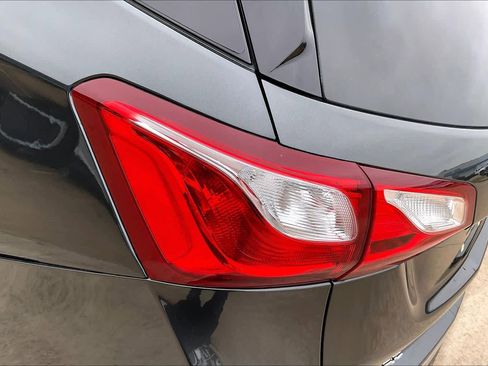 Used 2021 Chevrolet Equinox LT image 28