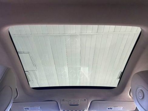 Used 2016 Mercedes-Benz GLC 300 image 10