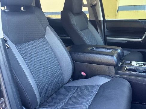 Used 2014 Toyota Tundra SR5 AWD/4WD image 22