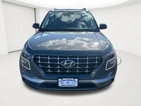 Used 2025 Hyundai Venue Limited FWD image 22
