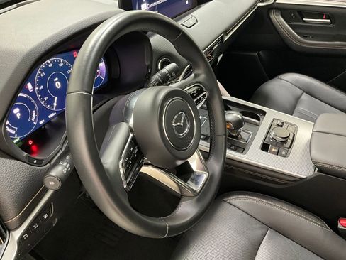 Used 2025 MAZDA CX-70 Plug-In Hybrid w/ Premium Pkg image 12