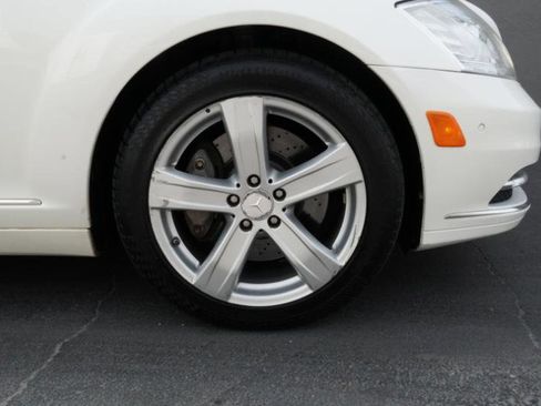Used 2011 Mercedes-Benz S 550 S550 4-MATIC image 40