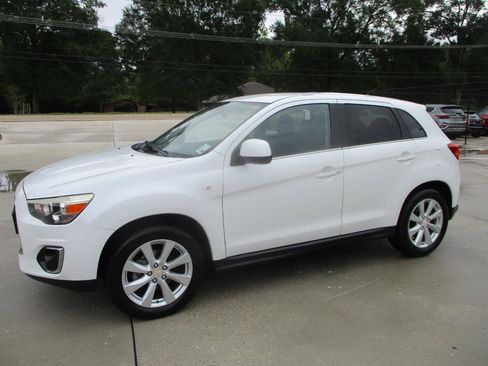 Used 2014 Mitsubishi Outlander Sport SE FWD image 1
