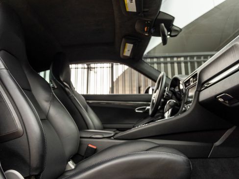 Certified 2014 Porsche 911 Turbo S image 37