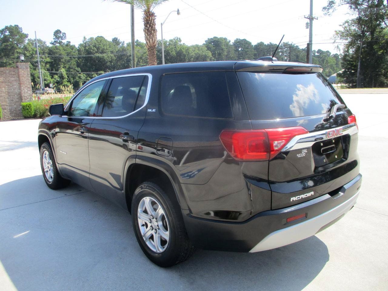 Used 2019 GMC Acadia SLE FWD image 9